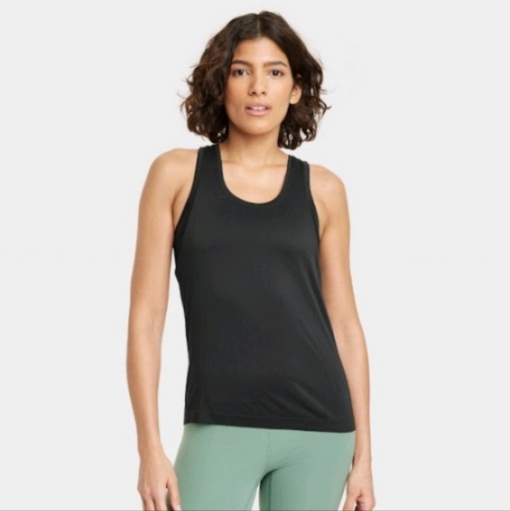 Bundle of 2 Womens Seamless Tank Tops